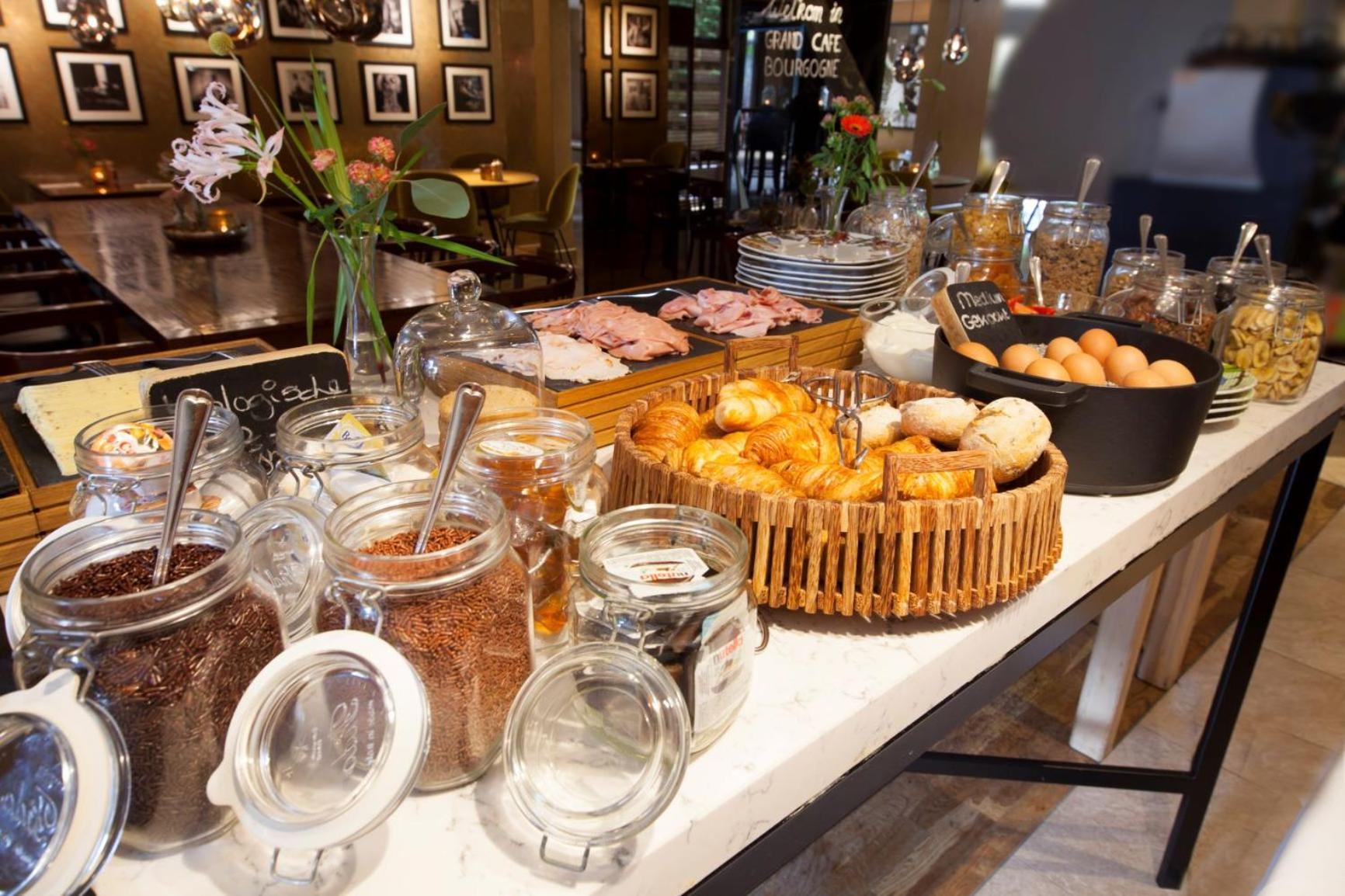 סחורל Restaurant Hotel Merlet מראה חיצוני תמונה